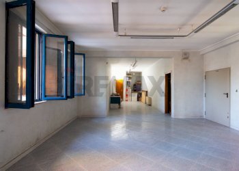 Parcheggio - Locale Commerciale Via Paolo Marzi
 
12, Modugno - foto 2