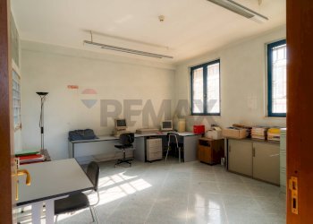 Ufficio - Locale Commerciale Via Paolo Marzi
 
12, Modugno - foto 5