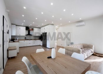 Sala da pranzo - Villa Contrada Pesciacroce
 
9, Conversano - foto 10