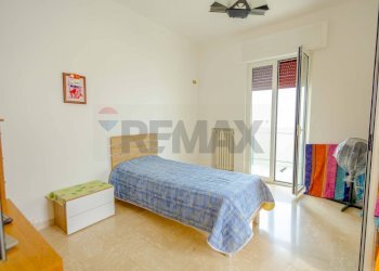 Camera / camera da letto - Four-room apartment Via Olbia
 
snc, Modugno - photo 2