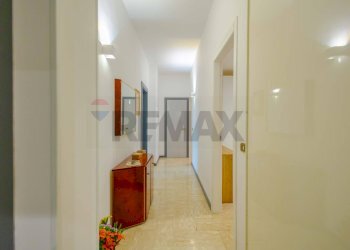 Hall / corridoio - Four-room apartment Via Olbia
 
snc, Modugno - photo 8