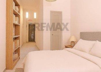 Camera  con bagno - Bilocale Bari - foto 7