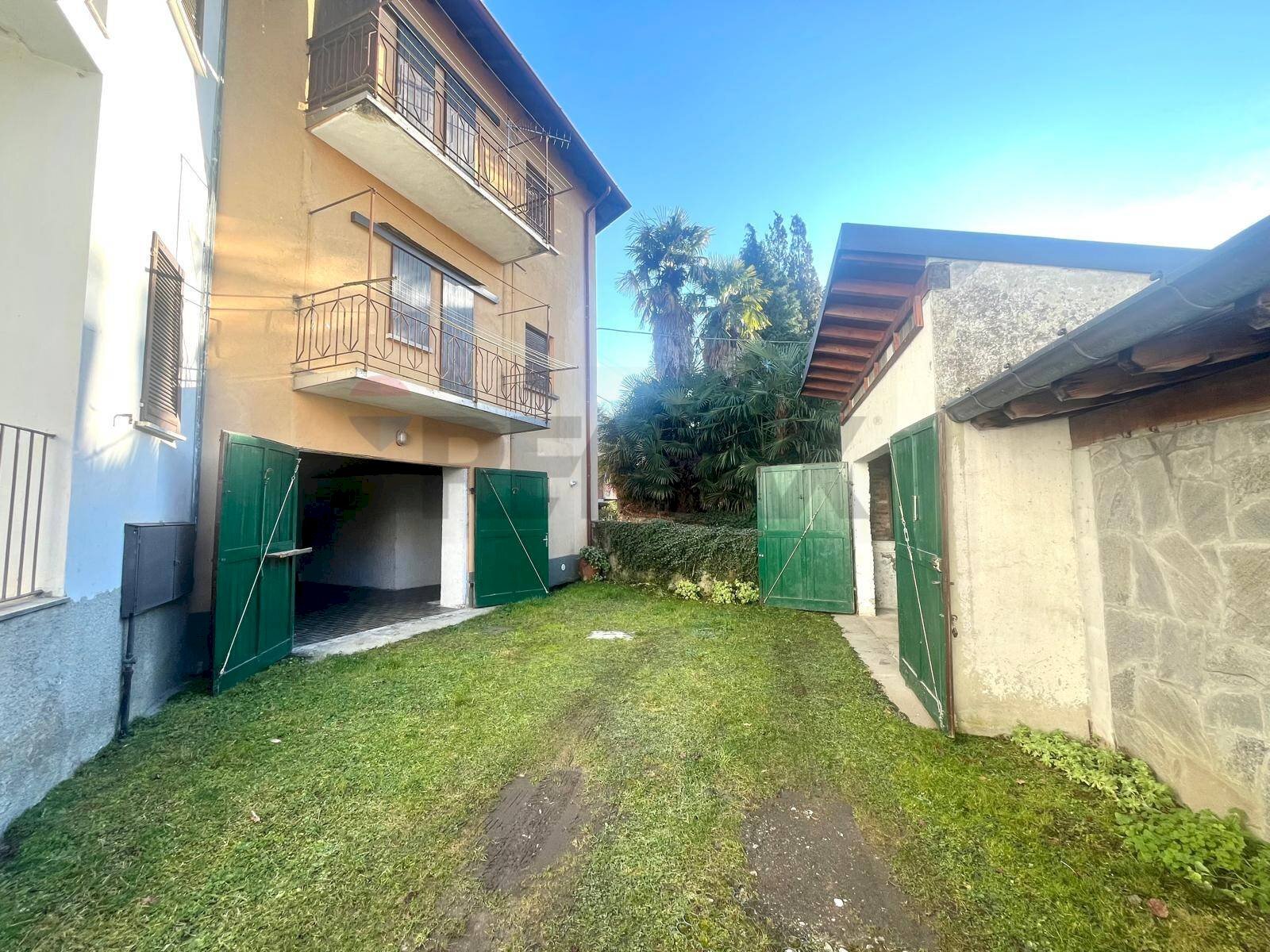 Giardino - Casa semi indipendente N. Sauro
 
2, Leggiuno - foto 2