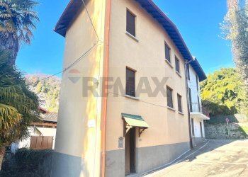 Edificio all\'aperto - Casa semi indipendente N. Sauro
 
2, Leggiuno - foto 1