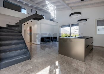 Scale - Villa Azzio - photo 12