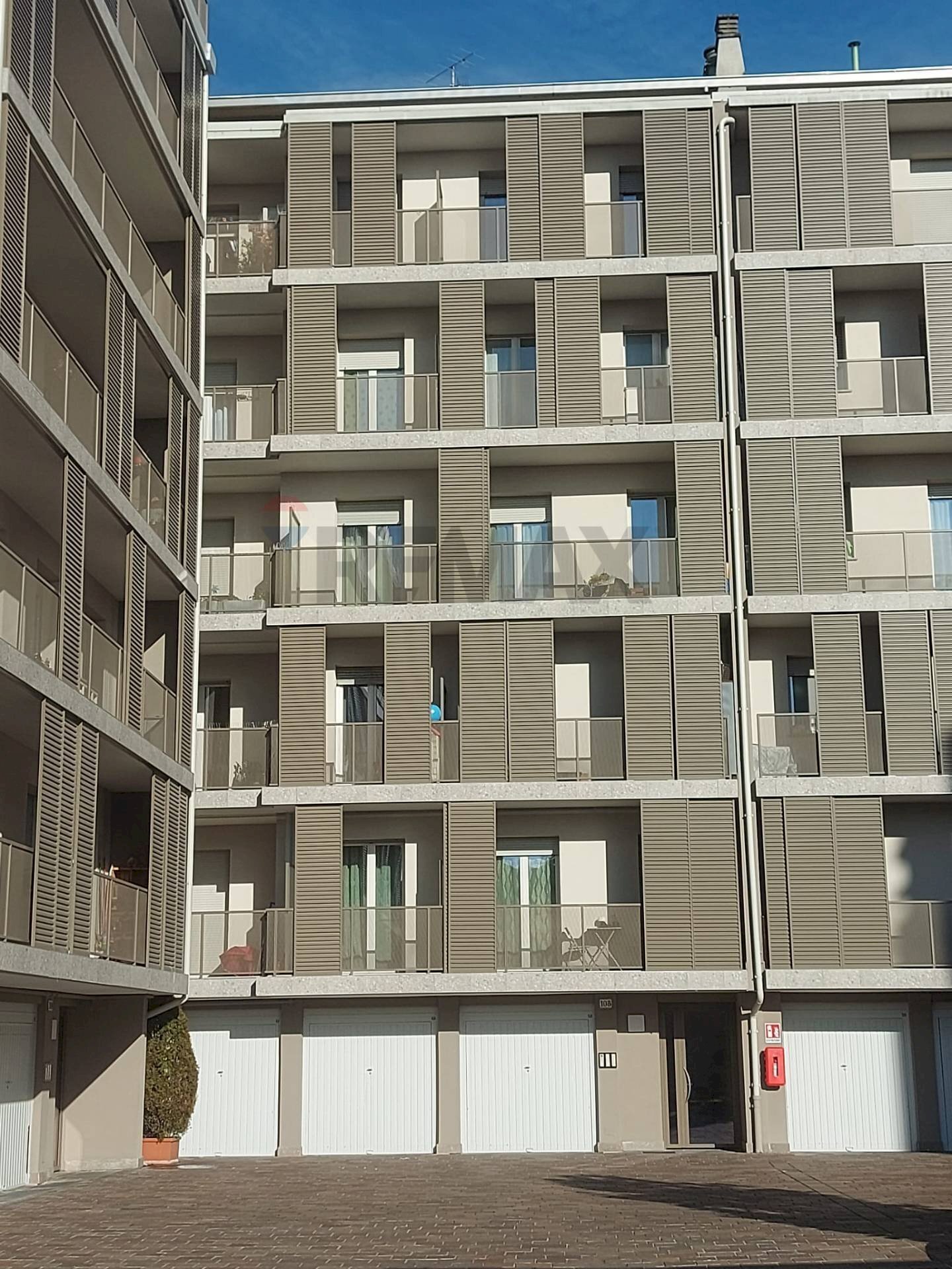 Edificio all\'aperto - Two-room apartment Viale Valganna
108, Varese - photo 2