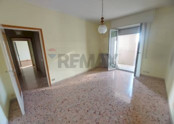 Stanza vuota - Bilocale Viale Valganna
 
108, Varese - foto 10