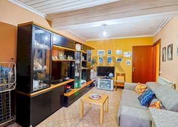 Soggiorno - Casa semi indipendente Via Vanante
 
4, Cremenaga - foto 8