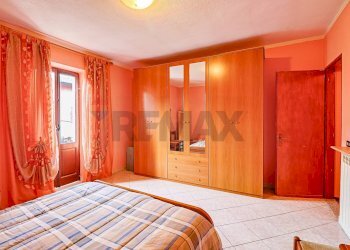 Camera / camera da letto - Casa semi indipendente Via Vanante
 
4, Cremenaga - foto 13