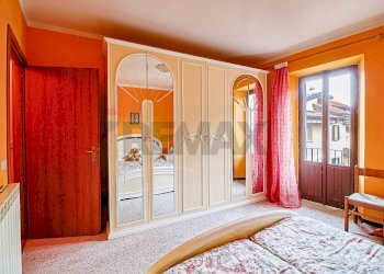 Camera / camera da letto - Casa semi indipendente Via Vanante
 
4, Cremenaga - foto 16