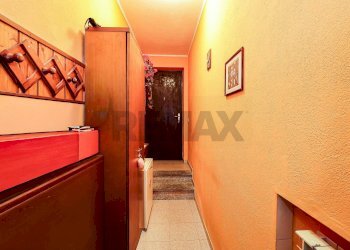 Hall / corridoio - Casa semi indipendente Via Vanante
 
4, Cremenaga - foto 22