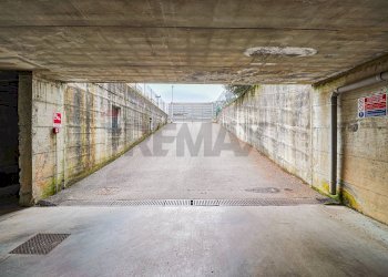 Parcheggio - Independent house Mesenzana - photo 18