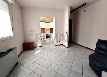 Soggiorno - Locale Commerciale Borgo Ticino - foto 15