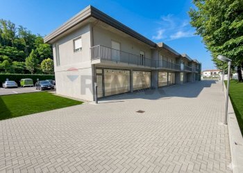 Casa all\'aperto - Locale Commerciale Borgo Ticino - foto 1