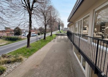 Balcone - Locale Commerciale Borgo Ticino - foto 3