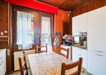 Sala da pranzo - Three-room apartment Via Zanoni
 
30, Lavena Ponte Tresa - photo 19