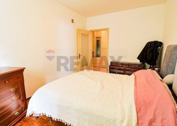 Camera / camera da letto - Three-room apartment Via Zanoni
 
30, Lavena Ponte Tresa - photo 29