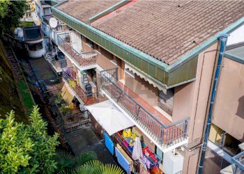 Edificio all\'aperto - Three-room apartment Via Zanoni
 
30, Lavena Ponte Tresa - photo 33