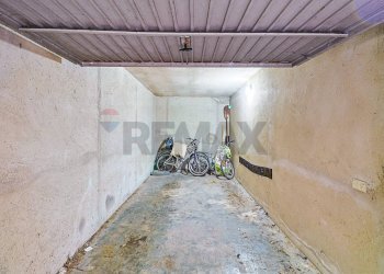 Parcheggio - Three-room apartment Via Zanoni
 
30, Lavena Ponte Tresa - photo 35