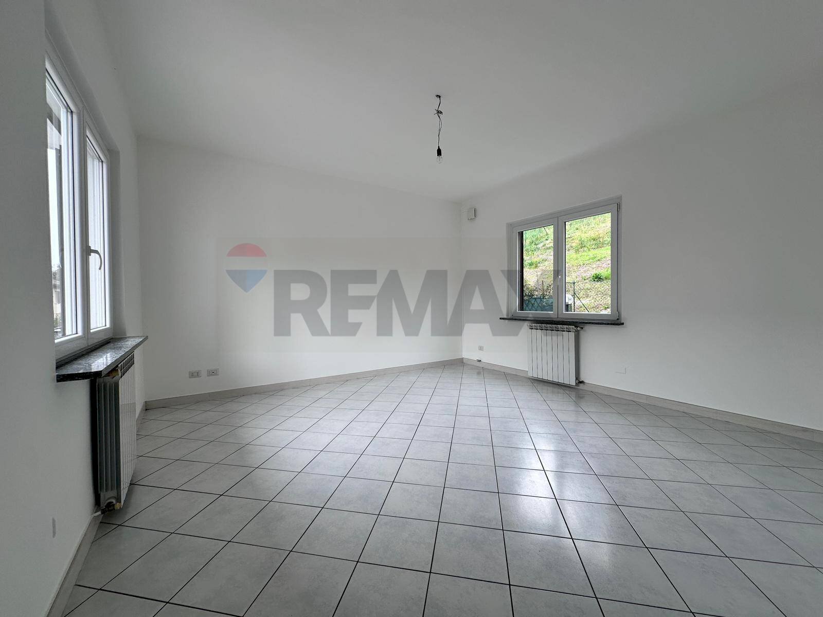 Stanza vuota - Trilocale Besozzo - foto 2