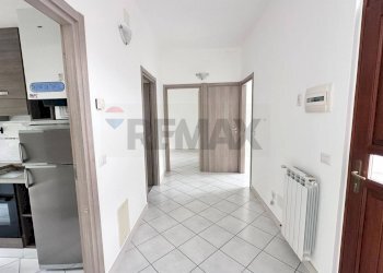 Hall / corridoio - Trilocale Besozzo - foto 5