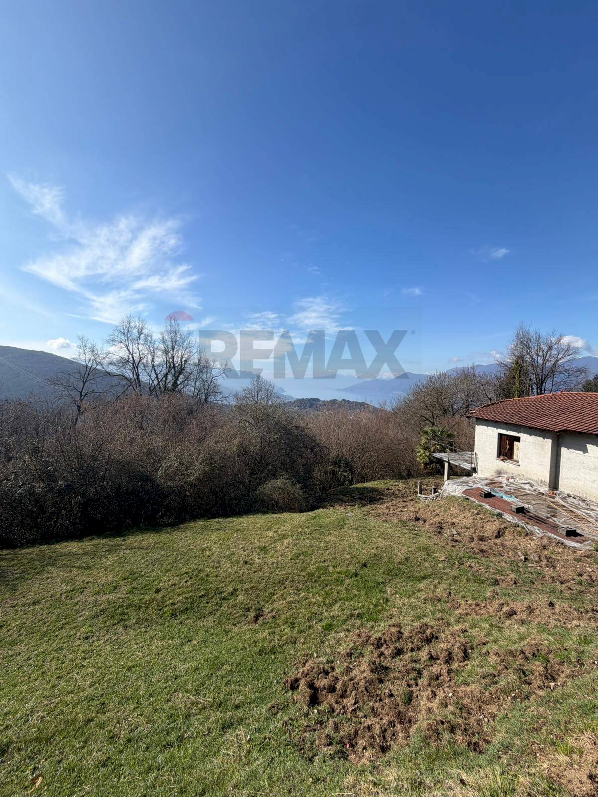 Vista delle montagne - Terreno edificabile Via Vignone, Agra - foto 1