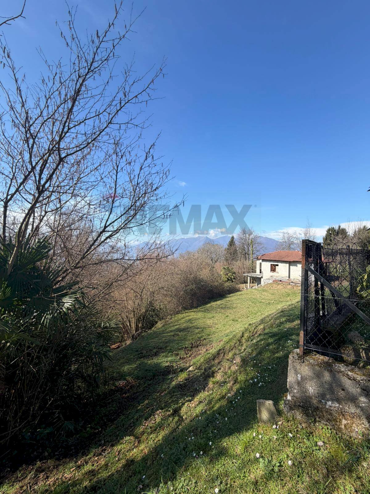 Giardino - Terreno edificabile Via Vignone, Agra - foto 2