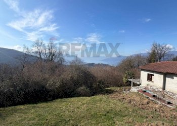 Vista delle montagne - Terreno edificabile Via Vignone, Agra - foto 1