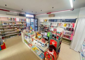 Dispensa di stoccaggio - Commercial Activity piazza Vittorio Veneto
 
10, Laveno-Mombello - photo 3