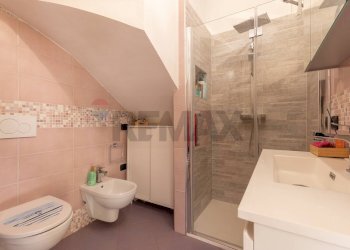 Bagno - Casa semi indipendente Via Piave
1, Cazzago Brabbia - foto 11