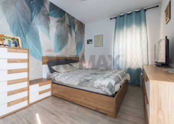 Camera / camera da letto - Casa semi indipendente Via Piave
1, Cazzago Brabbia - foto 17