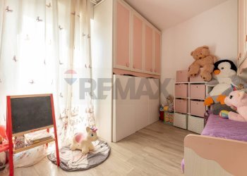 Camera / camera da letto - Casa semi indipendente Via Piave
1, Cazzago Brabbia - foto 19