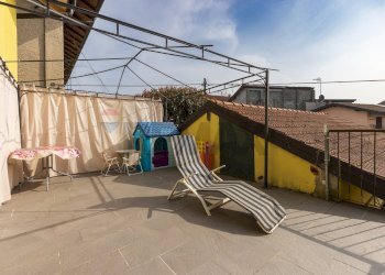 Terrazza - Casa semi indipendente Via Piave
1, Cazzago Brabbia - foto 21