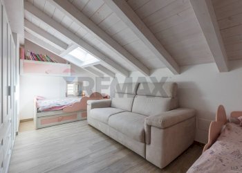 Soggiorno - Casa semi indipendente Via Piave
1, Cazzago Brabbia - foto 27