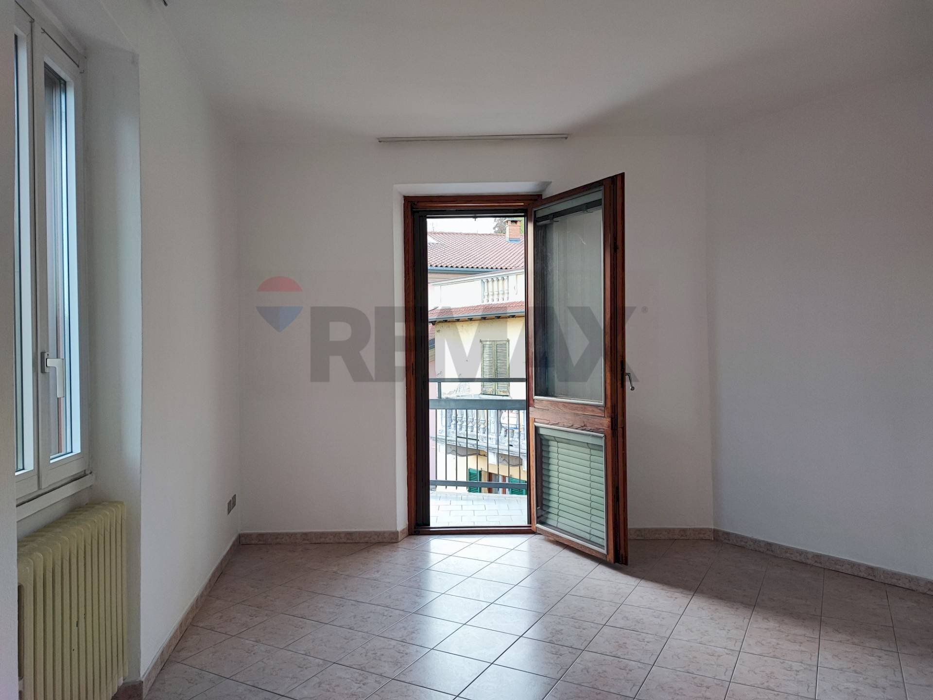 Stanza vuota - Trilocale Via De Bernardi
 
4, Besozzo - foto 3