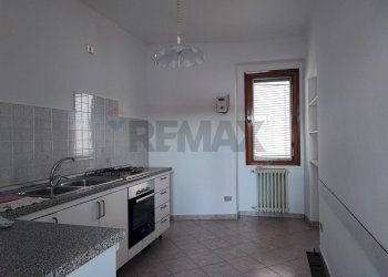 Cucina - Trilocale Via De Bernardi
 
4, Besozzo - foto 8