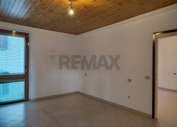 Stanza vuota - Trilocale Via De Bernardi
 
4, Besozzo - foto 9