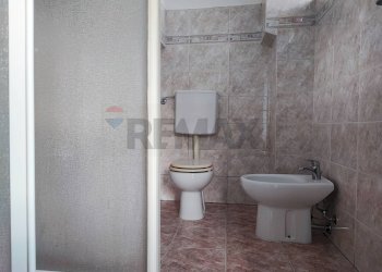 Bagno - Trilocale Via De Bernardi
 
4, Besozzo - foto 14