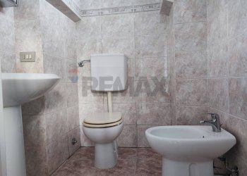 Bagno - Trilocale Via De Bernardi
 
4, Besozzo - foto 15