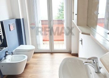 Bagno - Two-room apartment Via del Gaggiolo
 
7, Casalzuigno - photo 12