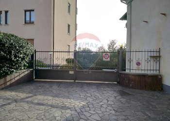 Edificio all\'aperto - Laboratory Via Milazzo
 
9, Varese - photo 6