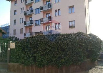 Edificio all\'aperto - Laboratory Via Milazzo
 
9, Varese - photo 8