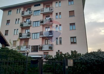 Edificio all\'aperto - Laboratory Via Milazzo
 
9, Varese - photo 1