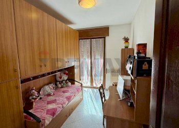 Camera / camera da letto - Quadrilocale Via degli Isarci
 
28, Arcisate - foto 8