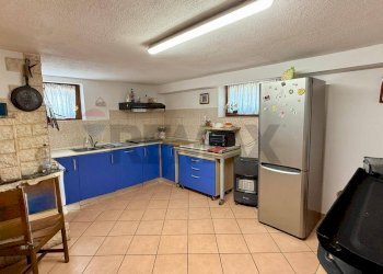 Cucina - Quadrilocale Via degli Isarci
 
28, Arcisate - foto 14