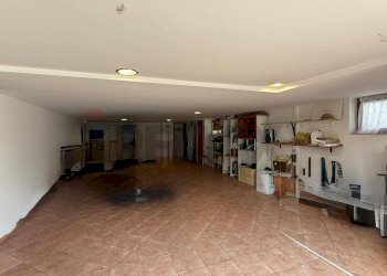 Soggiorno - Quadrilocale Via degli Isarci
 
28, Arcisate - foto 15