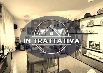 Sala da pranzo - Quadrilocale Via degli Isarci
 
28, Arcisate - foto 1