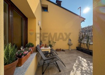 Terrazza - Three-room apartment Via Tiziano
 
8, Azzate - photo 6