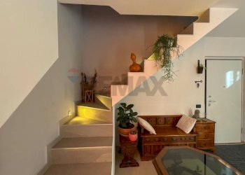 Scale - Three-room apartment Via Tiziano
 
8, Azzate - photo 13