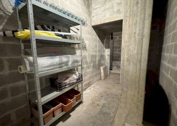 Dispensa di stoccaggio - Three-room apartment Via Tiziano
 
8, Azzate - photo 26